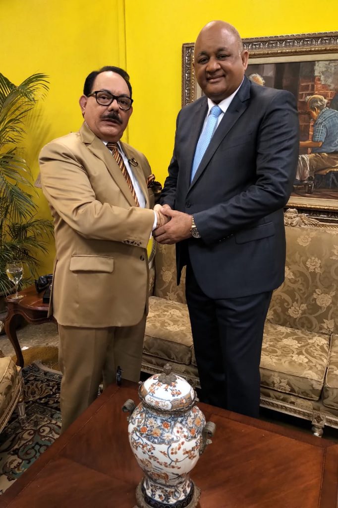 AEROMUNDO Sec VIP EL Dr Roberto Fulcar 07 05 19
